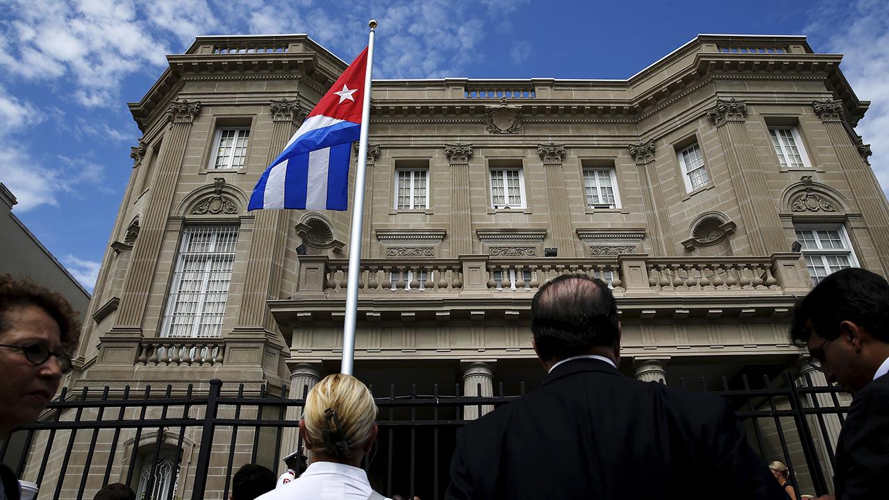 Küba'nın Washington Büyükelçiliğine molotofkokteyli atıldı