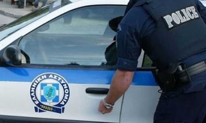 Kıbrıslı Türk, Rum polisine bıçak çekmekten gözaltına alındı
