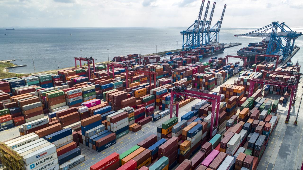 Ağustosta ihracat arttı ithalat azaldı