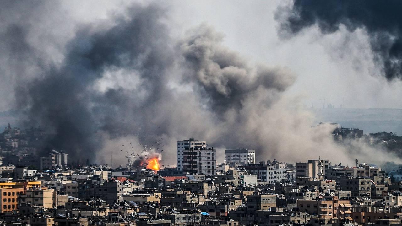 İsrail'in Gazze Şeridi'ne saldırılarında can kaybı 6 bin 546'ya yükseldi