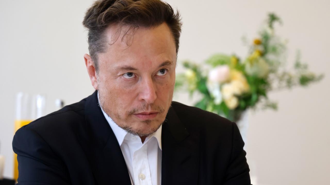 Elon Musk, reklamverenlere küfür etti