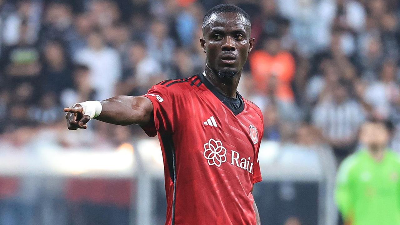 Beşiktaş'ta Eric Bailly özür diledi