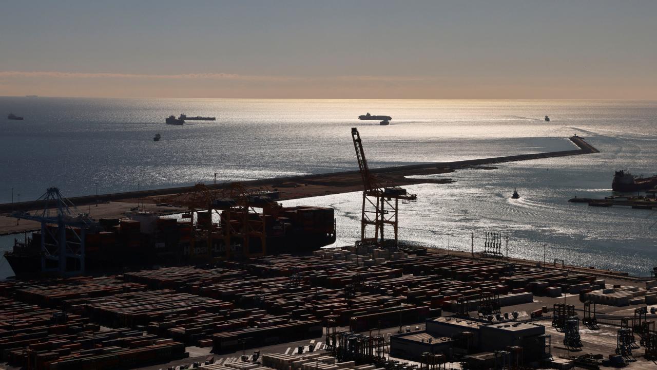 Barselona'da liman işçileri İsrail ve Filistin'e silah taşıyan gemilere hizmet vermeyecek