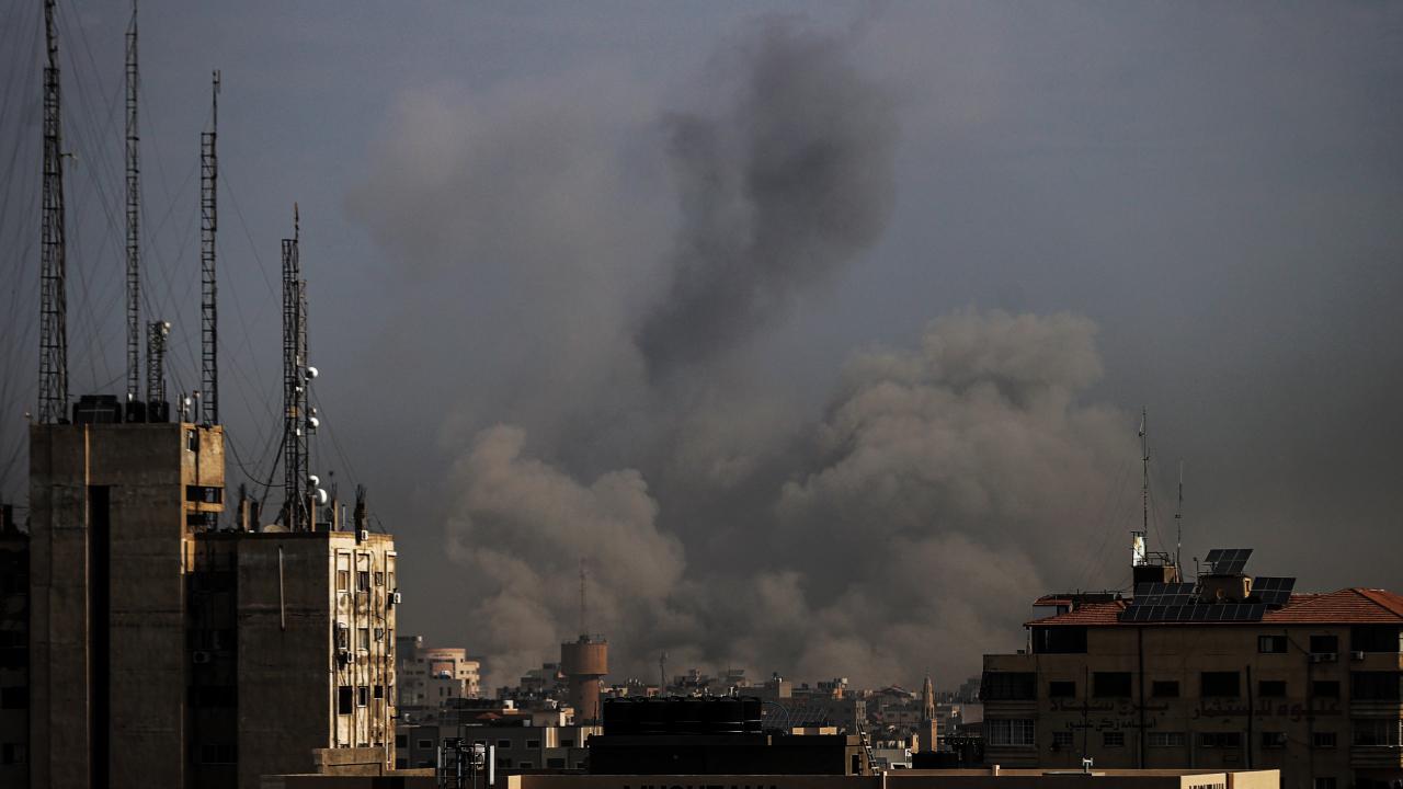 İsrail zorla göç ettirdiği Filistinlileri Gazze'nin güneyinde de vurdu