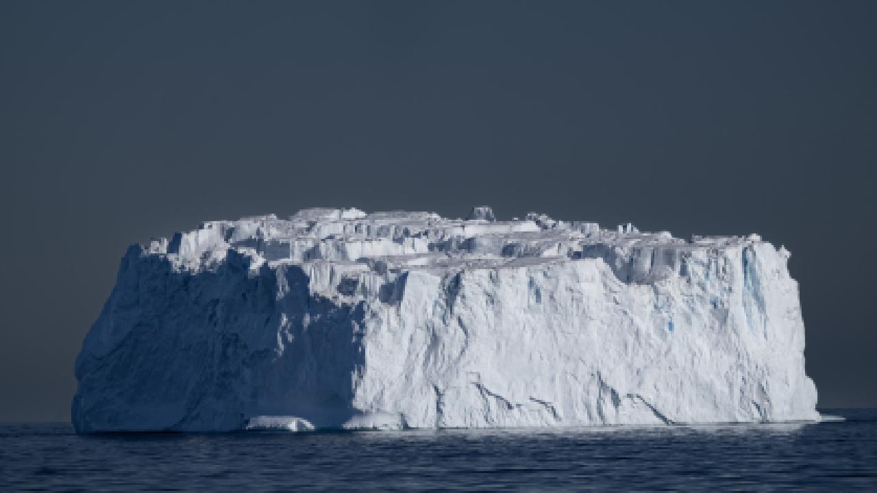 Devasa buz dağının hareketi gelecek yıllardaki iklim krizinin göstergesi olabilir