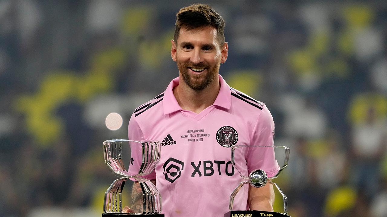 Messi'ye yılın sporcusu ödülü