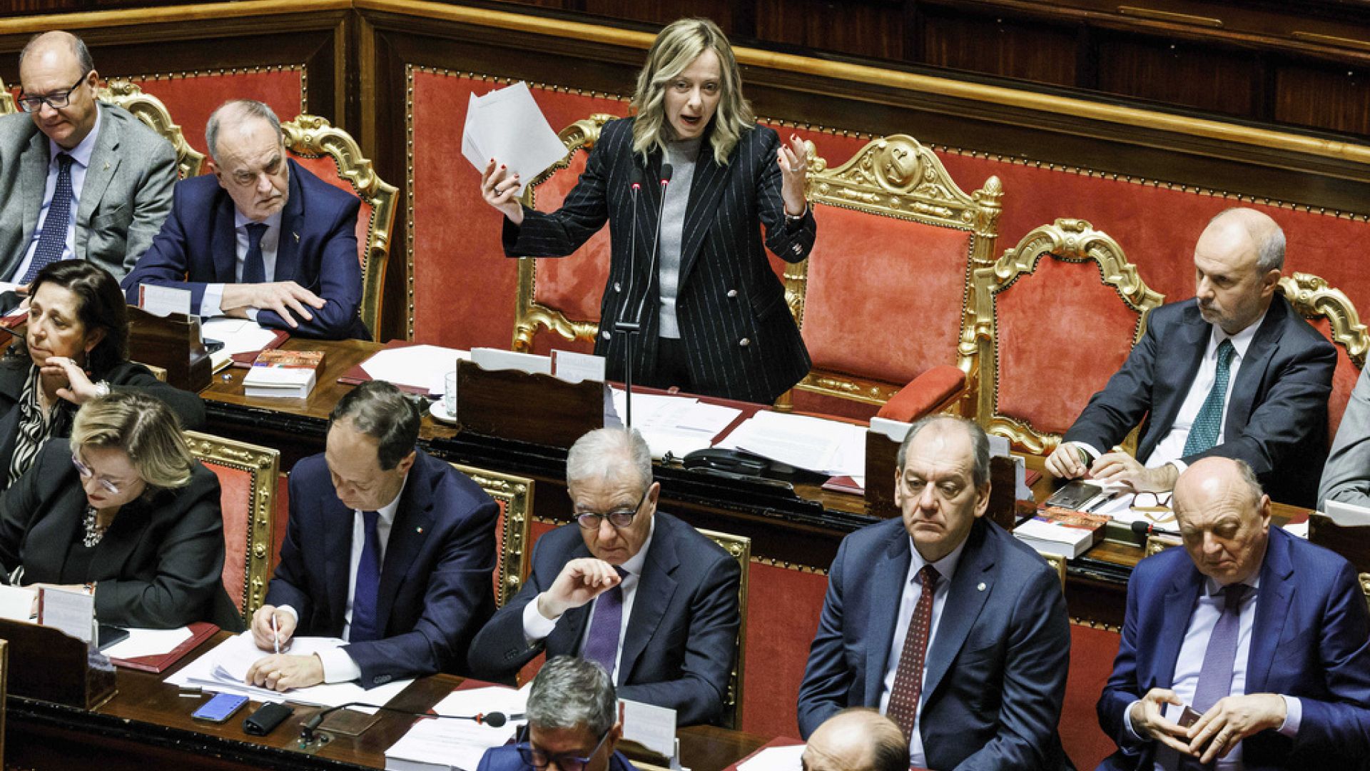 İtalyan senatörün 'kadınların birinci arzusu annelik olmalı' açıklaması tartışmaya yol açtı