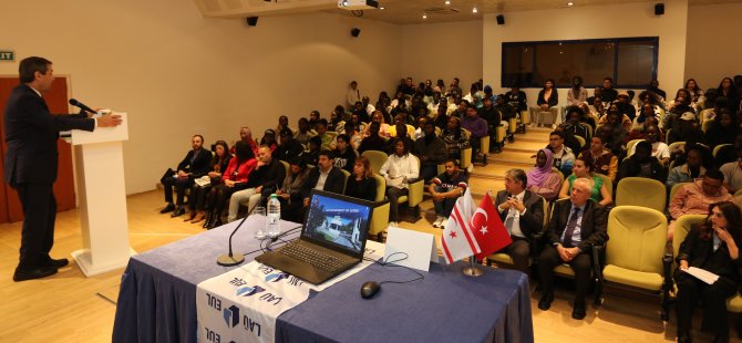 Ertuğruloğlu, LAÜ’de konferans verdi