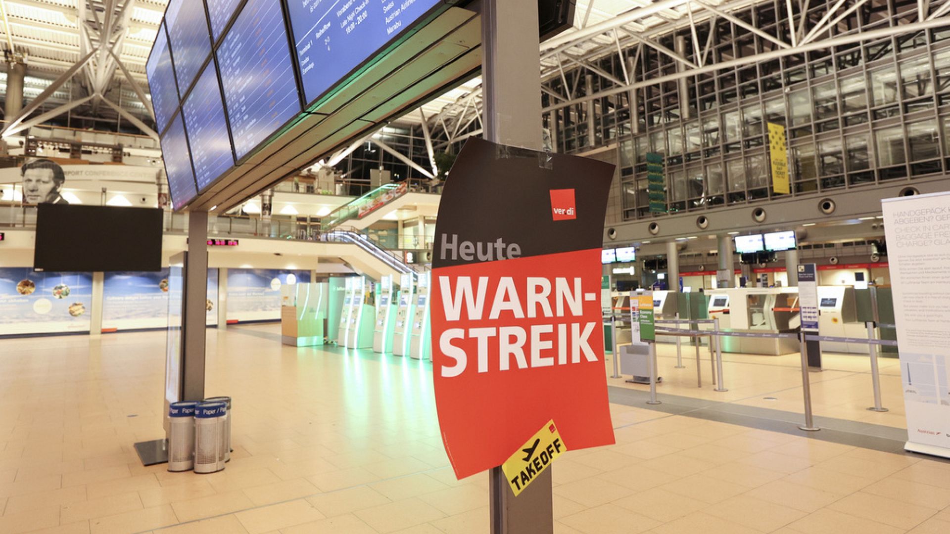 Alman havalimanlarında güvenlik çalışanları greve gitti, binden fazla uçuş iptal edildi
