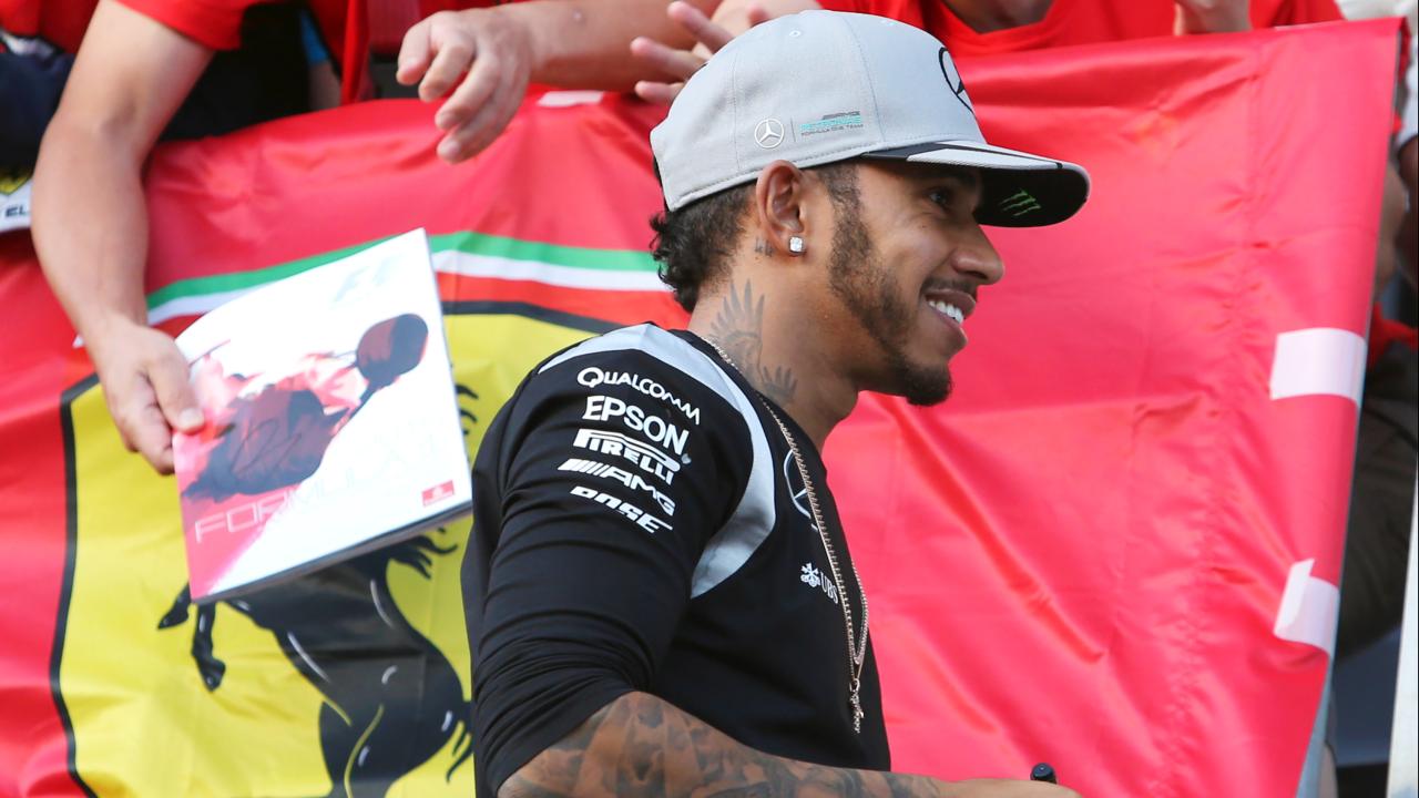 Lewis Hamilton Ferrari ile anlaştı