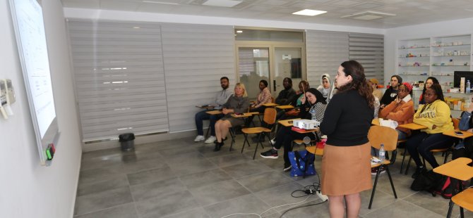 LAÜ’de Eczacılık öğrencilerine “Toksikogenetik ve Terapötik Yaklaşımlar” konulu konferans gerçekleştirildi