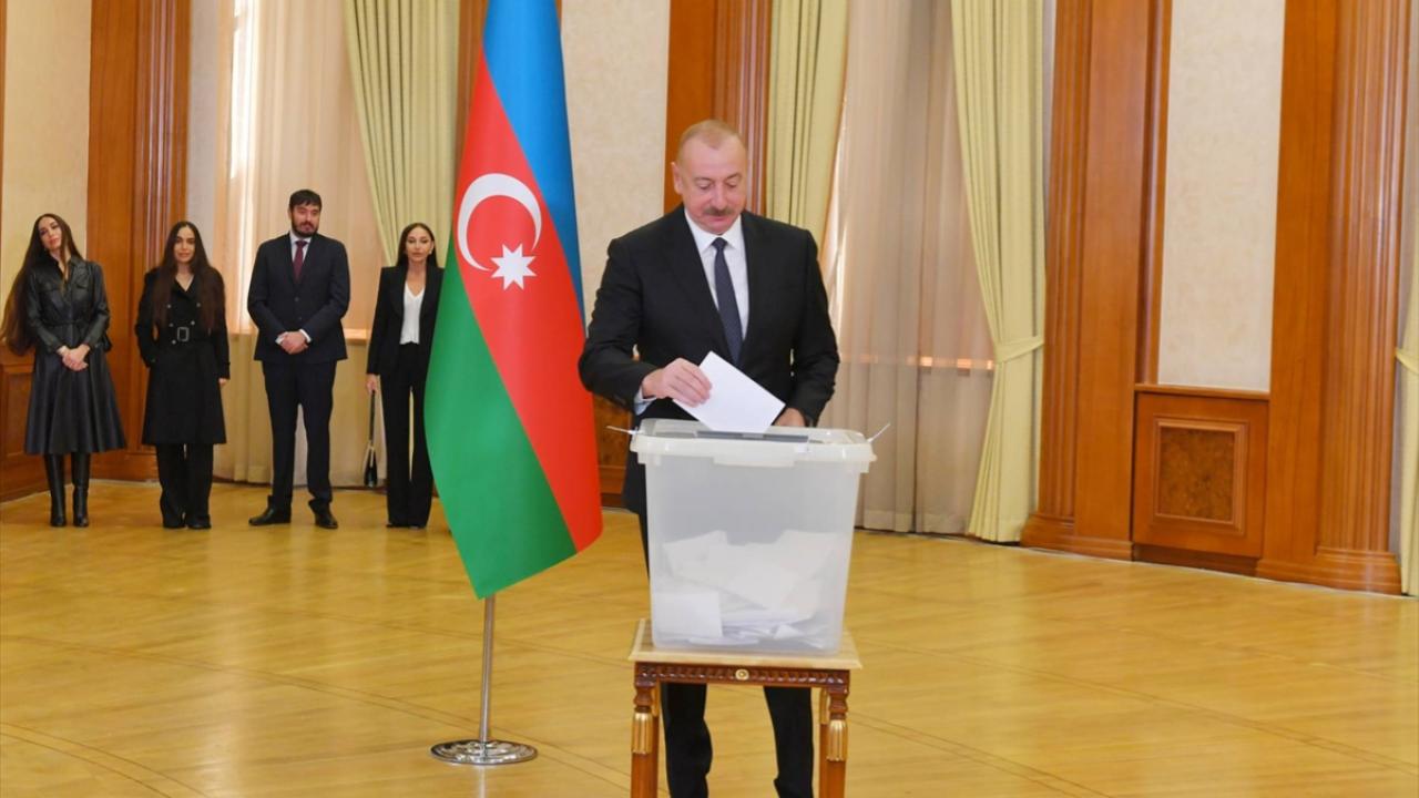 Aliyev: Seçim Azerbaycan halkı için özel tarihi önem taşıyor
