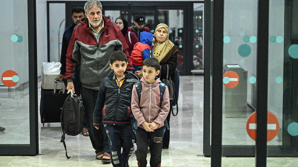Gazze’den Türk ve KKTC vatandaşlarının tahliyesi sürüyor