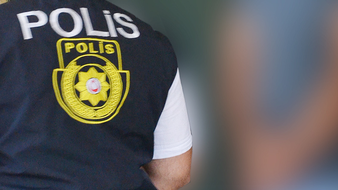 Lefkoşa'da Sarhoş ve Kanunsuz Bıçak Taşıyan Şahıs Basketbol Sahasında Tutuklandı