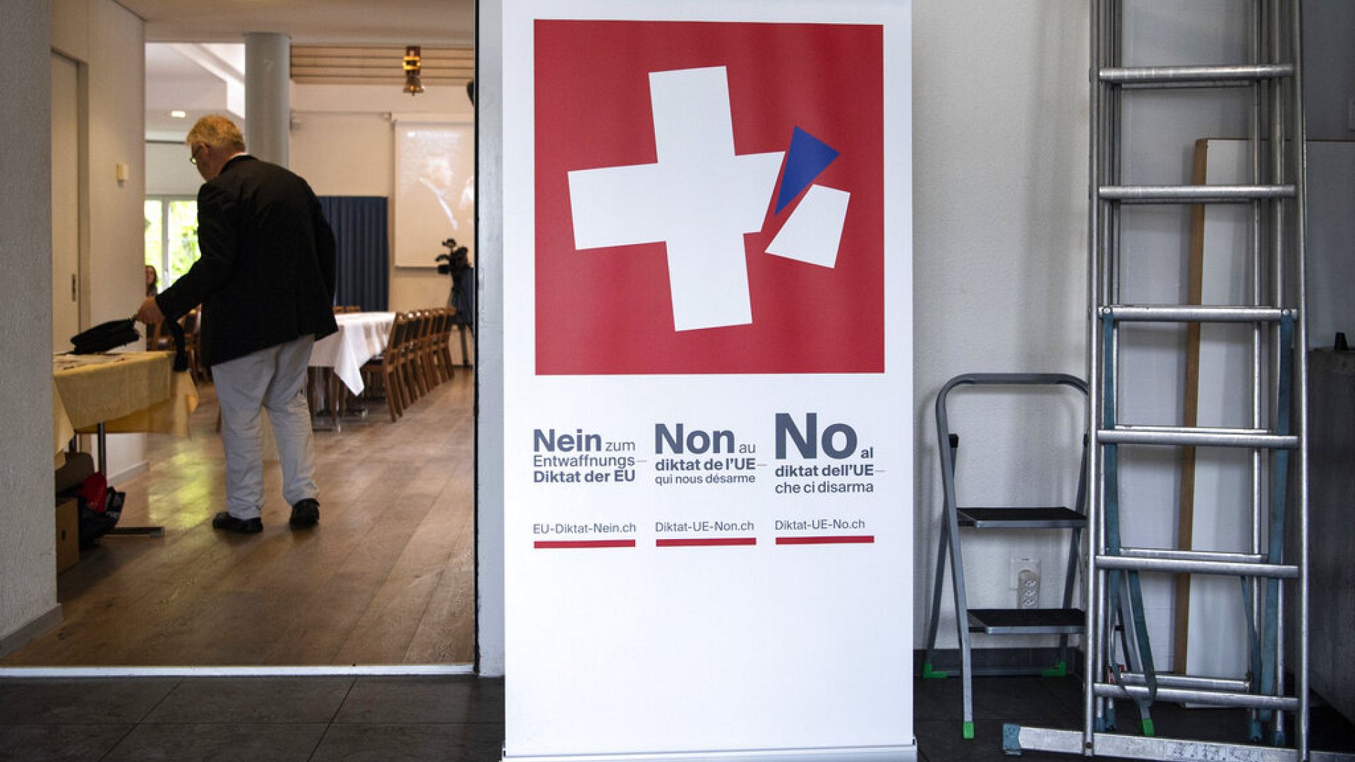 İsviçre'de emeklilere yılda 13. maaş önerisi referandumda kabul edildi