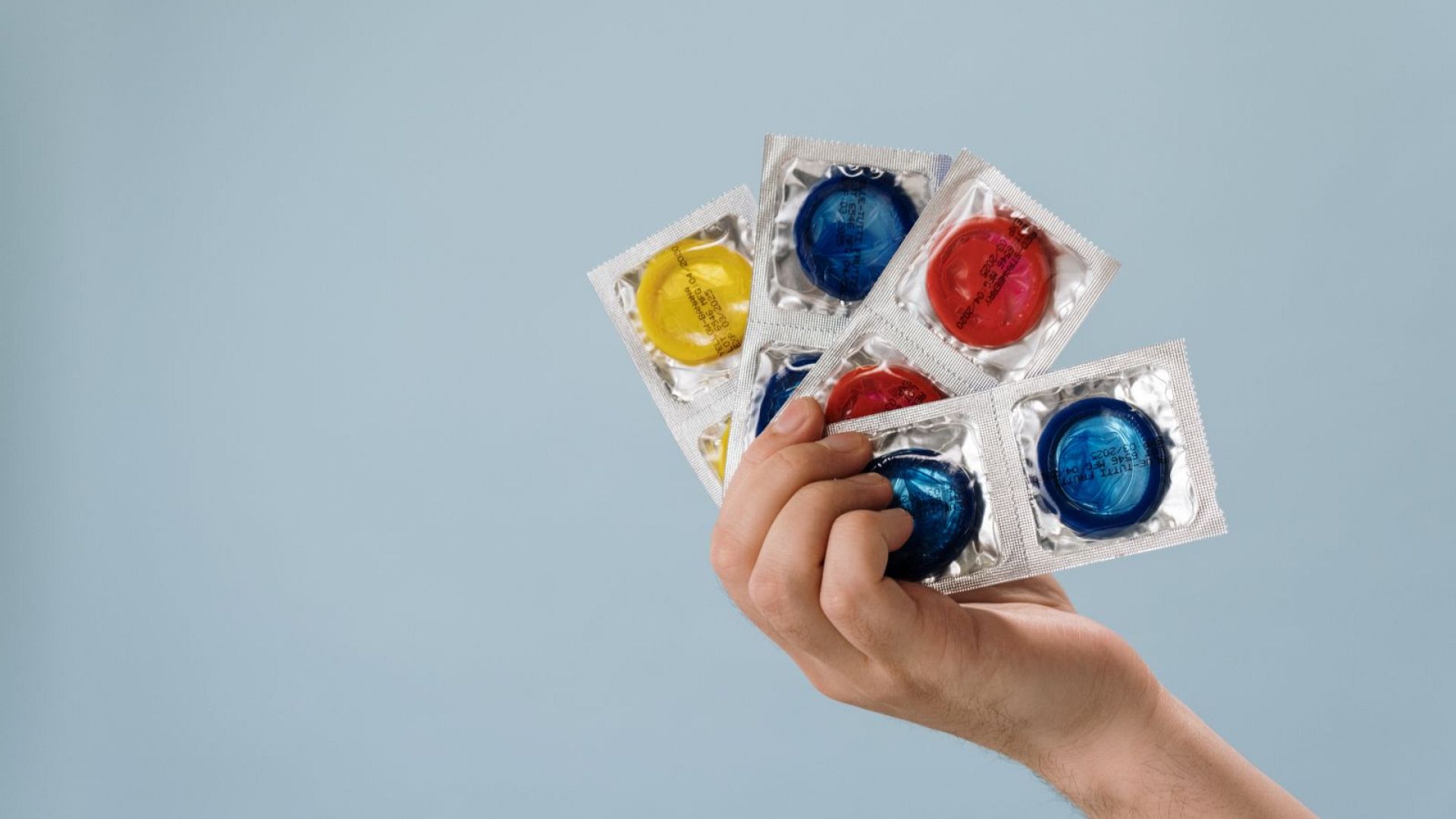 İspanya cinsel yolla bulaşan enfeksiyonlardaki artış nedeniyle gençlere ücretsiz prezervatif dağıtacak