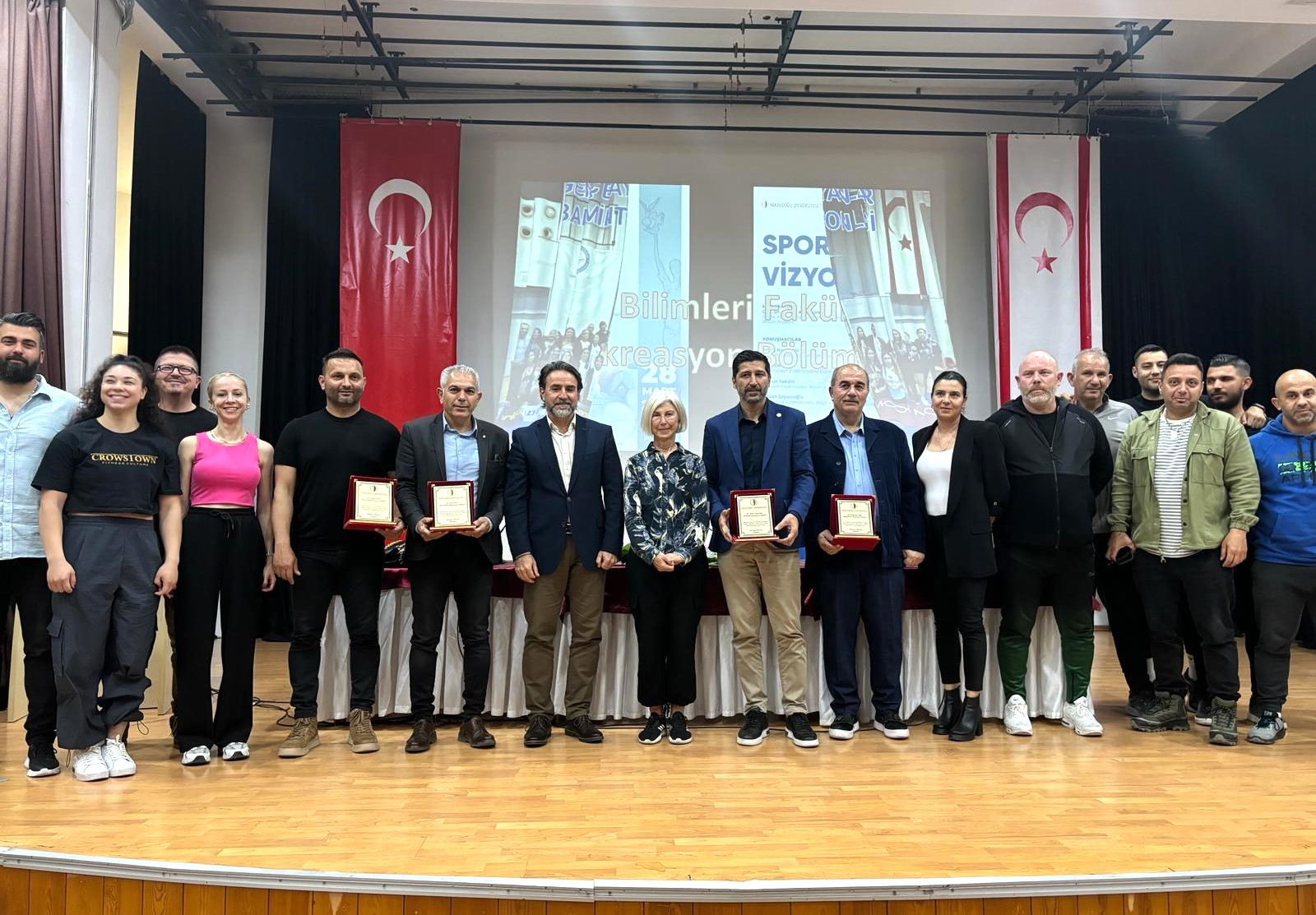KKTC Spor Federasyon Başkanları, Yakın Doğu Üniversitesi'nde "Sporda Vizyon" Seminerinde Buluştu
