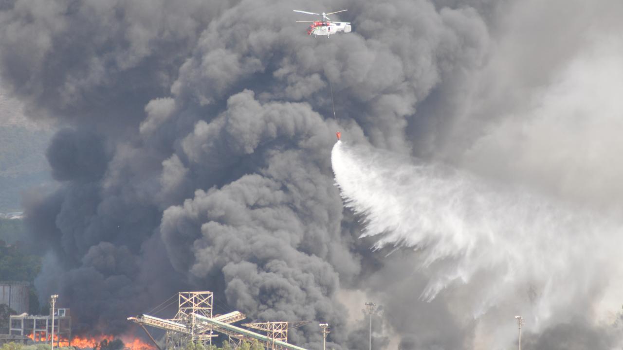 Hem insana hem çevreye zarar: Plastik ve atık fabrikalarındaki yangınlar