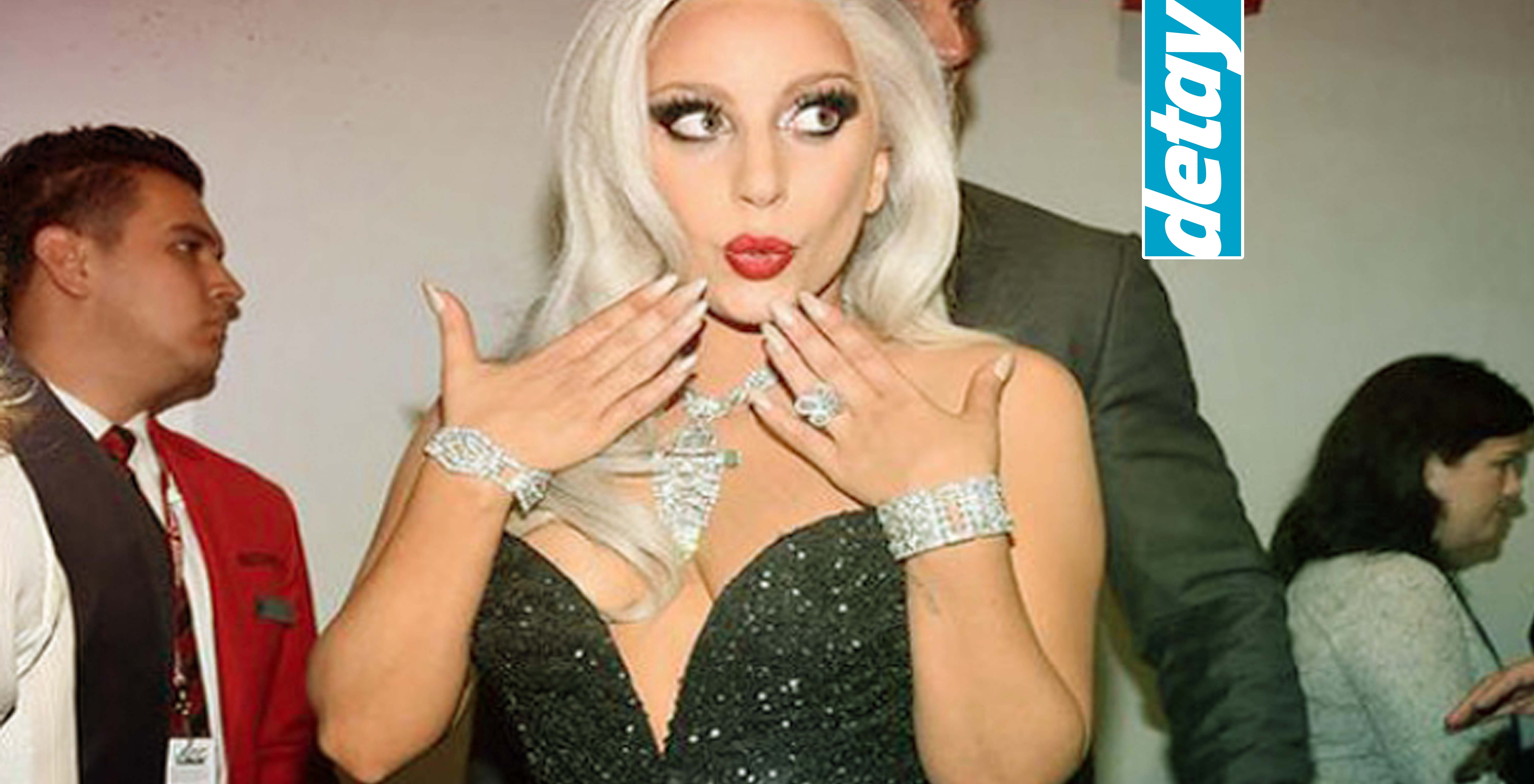 Lady Gaga'ya ilginç yılbaşı hediyesi