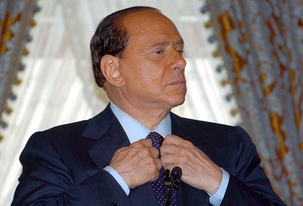 Berlusconi'nin cesazına onama