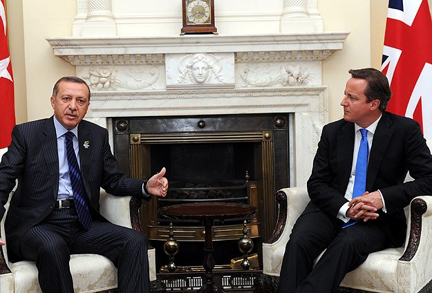 Erdoğan, Cameron ile telefonla görüştü