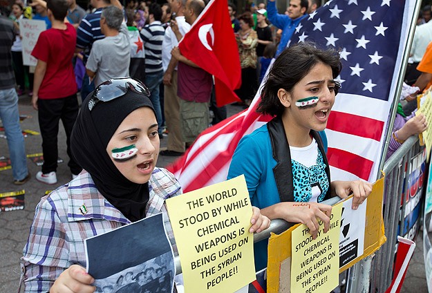 BM binası önünde Suriye protestosu