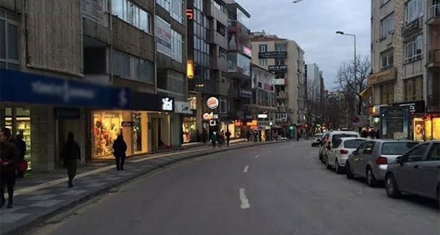 Ankara'da bombalı saldırı olacak' söylentisi Tunalı Hilmi Caddesi'ni boşalttı