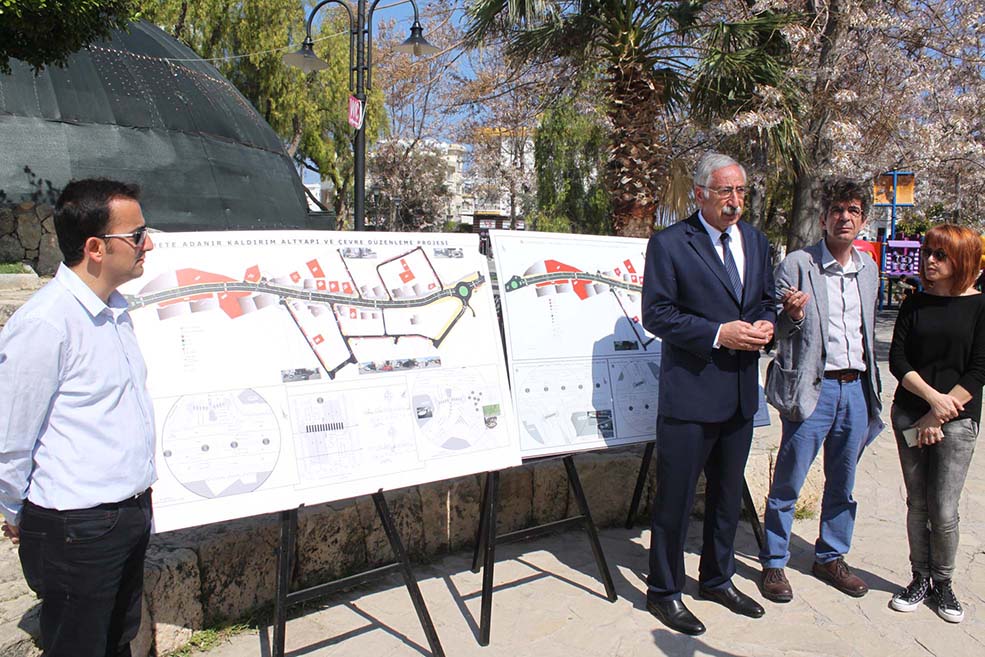 Girne Belediyesi bilgilendirme operasyonu düzenledi