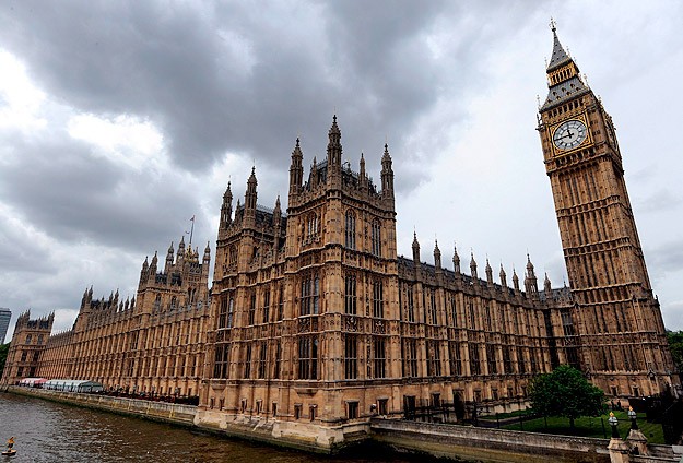 İngiliz Parlamentosu acil toplanacak