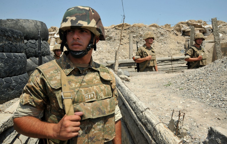 Azerbaycan, Ermenistan ordusunun komuta merkezini vurduğunu öne sürdü