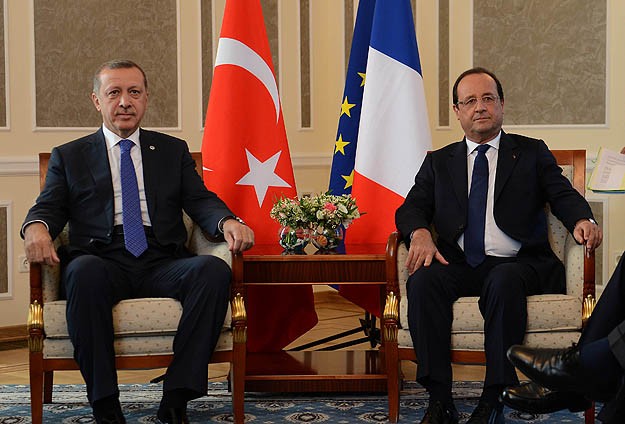Erdoğan, Hollande ile görüştü
