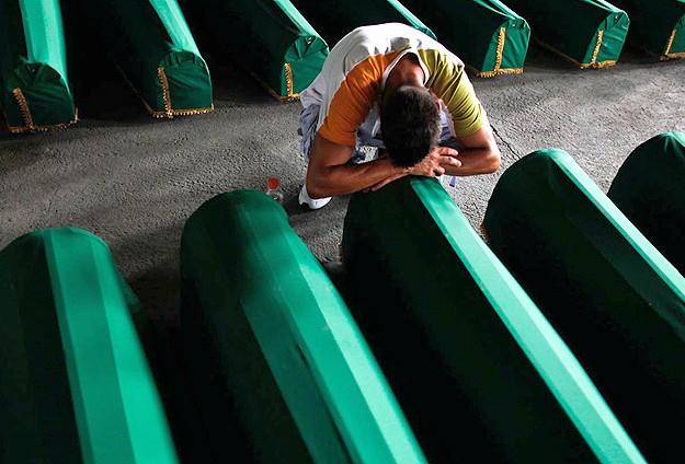 Hollanda Yargıtay’ı Srebrenitsa mağdurlarını haklı buldu