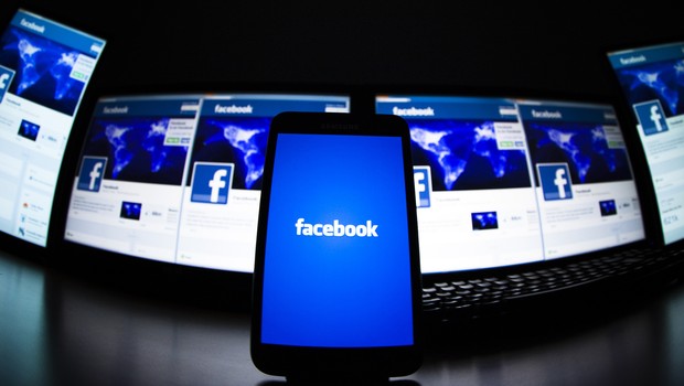 Mobil operatörün Facebook ile anlaşmasına büyük tepki