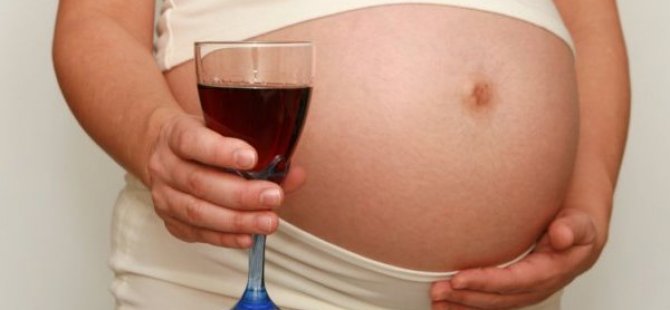 Yeni doğan bebeklere alkol testi