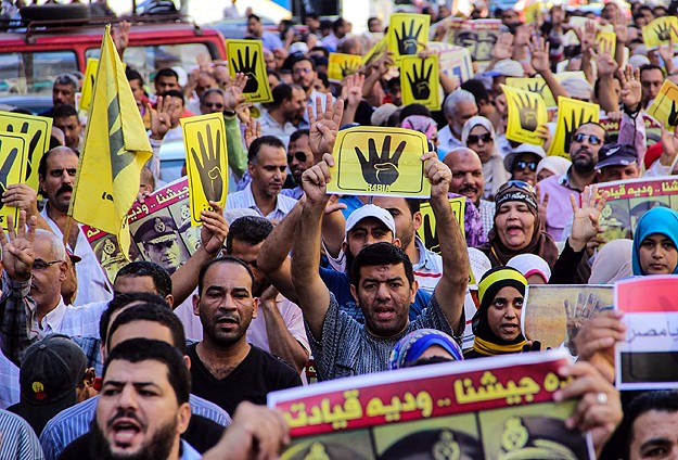 Darbenin 100'üncü gününde Mısır'daki protestolar sürüyor