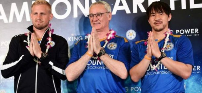 Leicester City, şampiyonluğu Tayland'da kutluyor