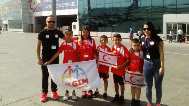Özel cimnastikciler İzmir’e umutlu gitti
