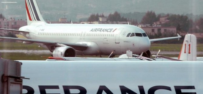 Fransa'da grev dalgasına Air France da katıldı!