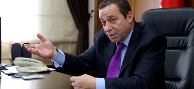 Denktaş: “Seçilmek İçin Uğraş Verdiğiniz Makama Ne Kadar Zarar Verdiğinizin Farkında Mısınız?”