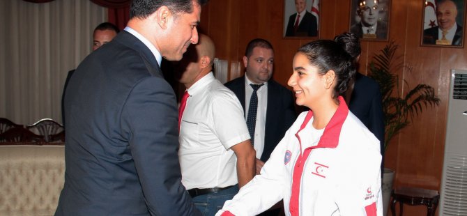 Başbakan Özgürgün Taekwondo Federasyonunu kabul etti