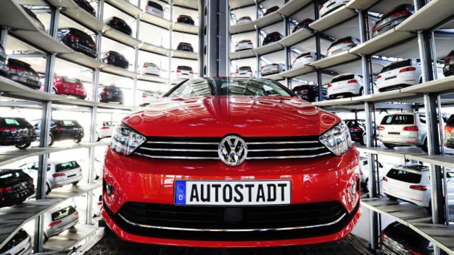 Emisyon skandalı: Volkswagen '15 milyar dolar ceza ödeyecek'