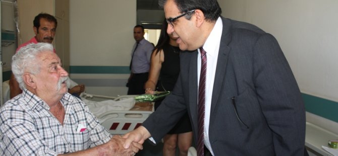 Sağlık Bakanı Sucuoğlu , Gazimağusa Devlet Hastanesi’ni ziyaret etti