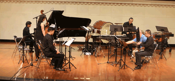 Piyanist Sarı, Çin'de konser verdi