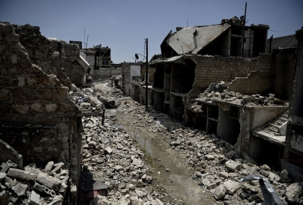 Esed güçlerinin saldırılarında 91 kişi öldü