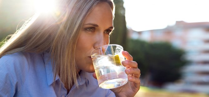 Vücutta yağ bırakmayan 5 günde 3 kilo verdiren inanılmaz limon diyeti