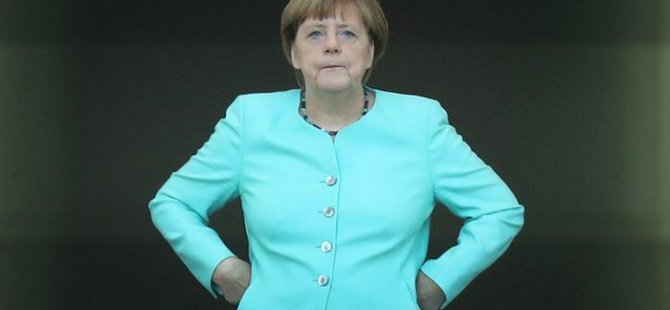 Merkel Almanların desteğini kaybediyor...