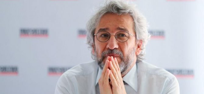 Dündar Türkiye'den kaçtı ve kısa bir röportaj gerçekleştirdi...