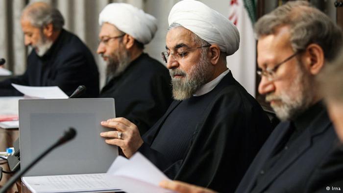 Ruhani meclisi ekonomi konusunda ikna edemedi