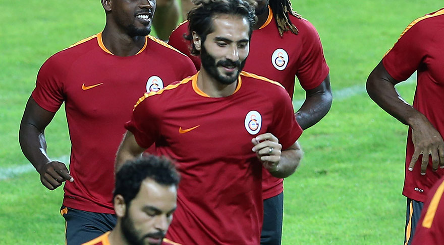 Galatasaray'da ilk yolcu