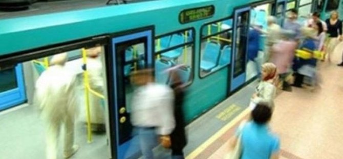 Metroda kadın yolcuya tehdit: Şortlu kadının başına geleni biliyorsun